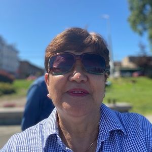 Meet your Posher, Bernadette